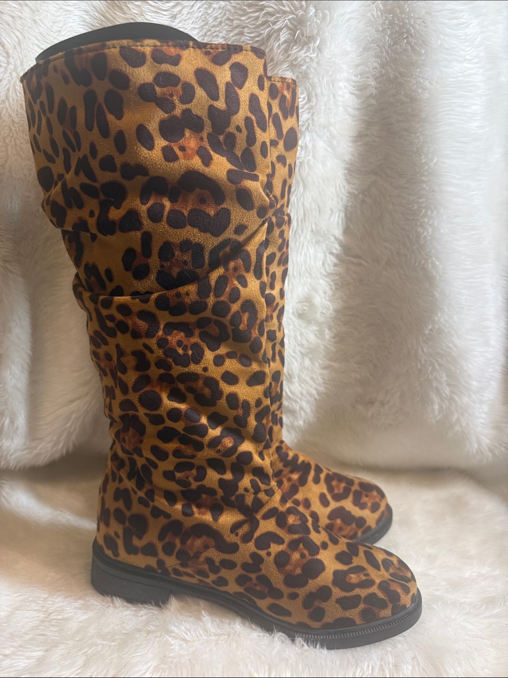 Leopard Print Tall Boots Women’s Size 41 NWOT Pull-On Flat Boots
